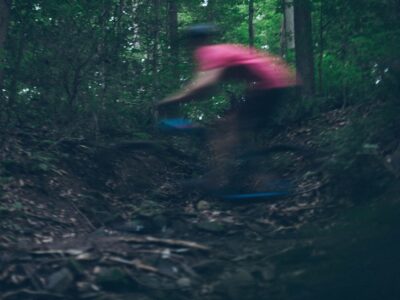 Photo Mountain biking