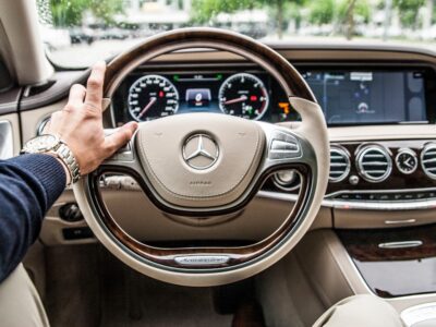 Photo Car sharing app interface