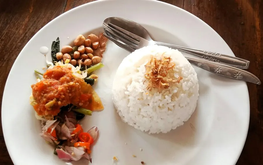 Photo common local cuisine mistakes